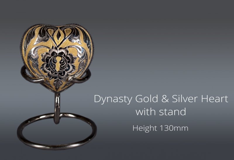 Dynasty Gold and Silver Heart with stand